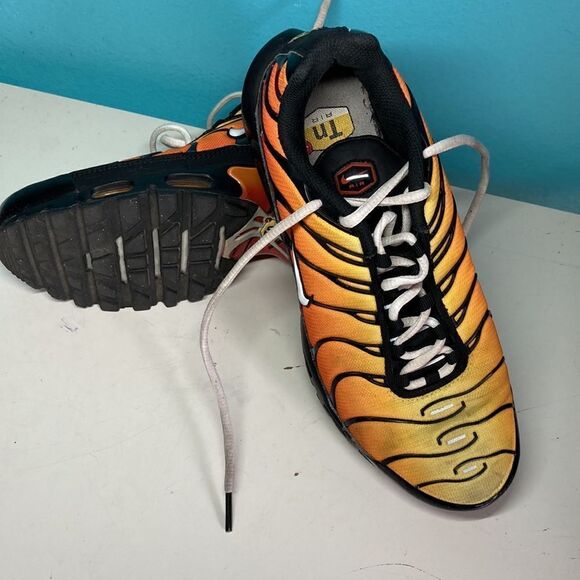 Nike Air Max Plus “Tiger” Orange Sneakers 852630-040 US Mens Size 8 / 41 EU main image 6